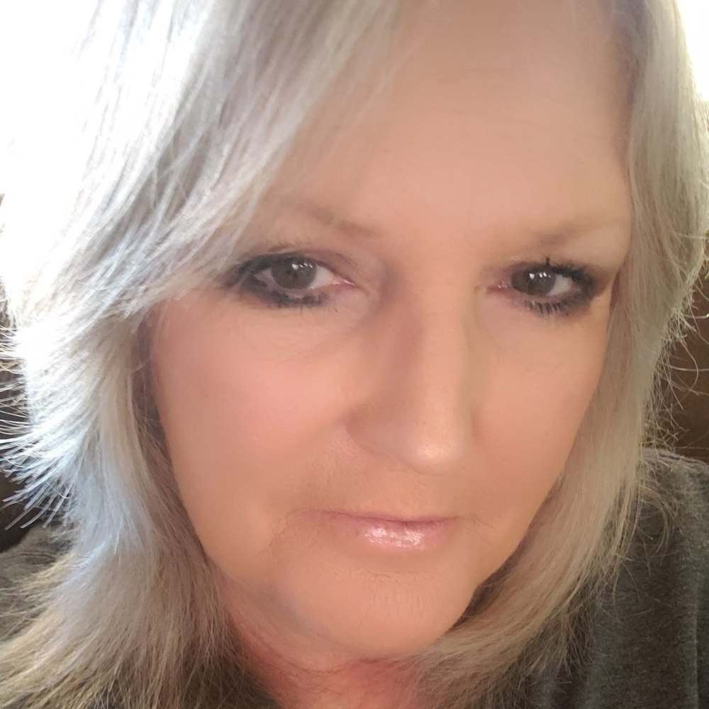 Meet your Posher, Brenda